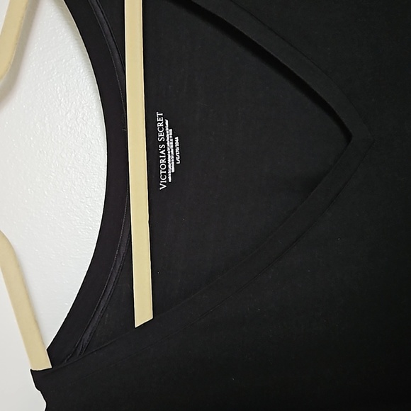 Victoria's Secret black lounge T-shirt size L - Picture 2 of 7